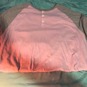 Men’s pink and gray t shirt